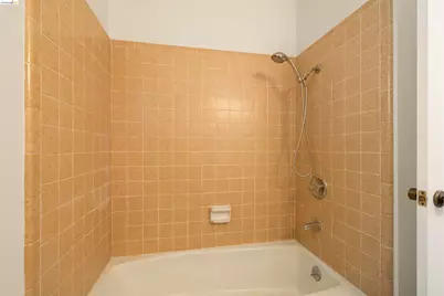 9107 Yount Court, Elk Grove, CA 95624 - Photo 16