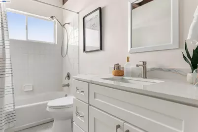5450 Estates Dr, Oakland, CA 94618 - Photo 24