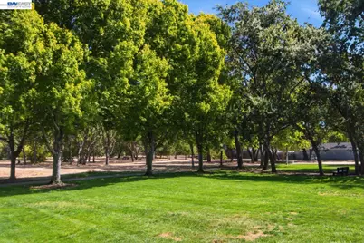 2627 Oak Rd #B, Walnut Creek, CA 94597 - Photo 30