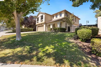 9569 California Oak Cir, Patterson, CA 95363 - Photo 2