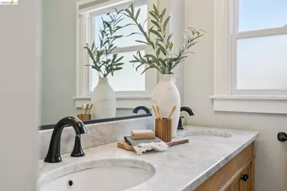 820 Prospect Ave, Oakland, CA 94610 - Photo 18