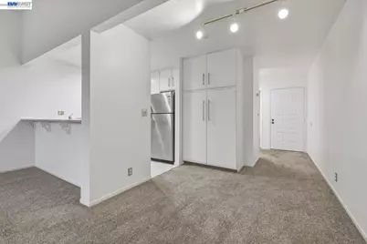 1511 Four Oaks Cir, San Jose, CA 95131 - Photo 18