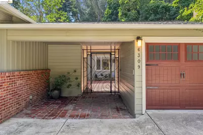 6309 Pinehaven Rd, Oakland, CA 94611 - Photo 4