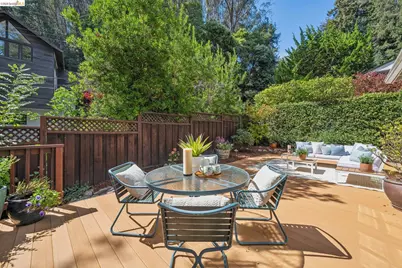 6309 Pinehaven Rd, Oakland, CA 94611 - Photo 42