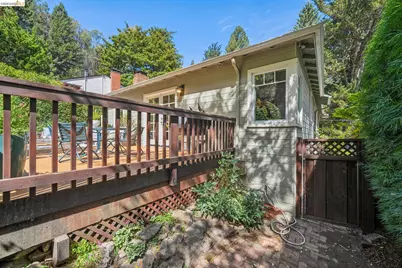 6309 Pinehaven Rd, Oakland, CA 94611 - Photo 46