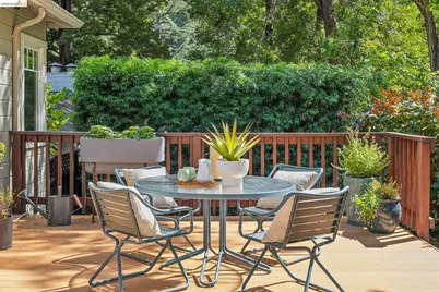 6309 Pinehaven Rd, Oakland, CA 94611 - Photo 40