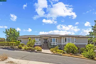 840 Ridge Dr, Concord, CA 94518 - Photo 2
