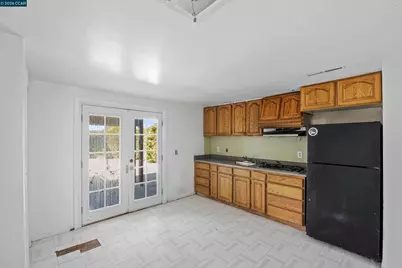 840 Ridge Dr, Concord, CA 94518 - Photo 36