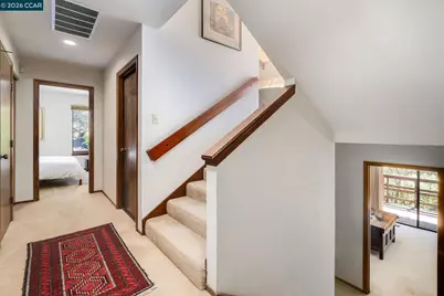 7160 Thorndale Dr, Oakland, CA 94611 - Photo 34