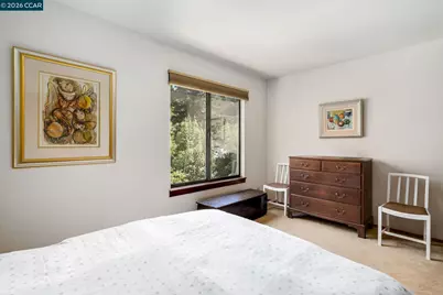 7160 Thorndale Dr, Oakland, CA 94611 - Photo 30