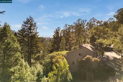 7160 Thorndale Dr, Oakland, CA 94611 - Photo 66