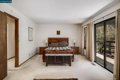 7160 Thorndale Dr, Oakland, CA 94611 - Photo 36