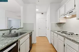 1860 Tice Creek, Walnut Creek, CA 94595 - Photo 8
