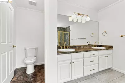 6163 Girvin Dr, Oakland, CA 94611 - Photo 22