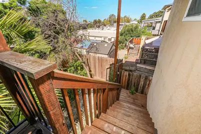 16871 Ehle St, Castro Valley, CA 94578 - Photo 44