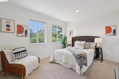 2170 Arrowhead Dr, Oakland, CA 94611 - Photo 30