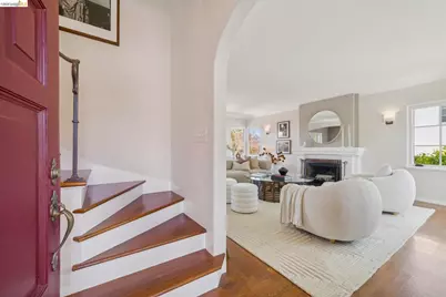 1917 Oak Crest Dr, Oakland, CA 94602 - Photo 6