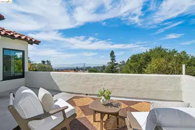 1917 Oak Crest Dr, Oakland, CA 94602 - Photo 24