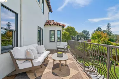 1917 Oak Crest Dr, Oakland, CA 94602 - Photo 42