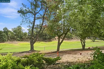 1447 Marchbanks Dr #1, Walnut Creek, CA 94598 - Photo 18