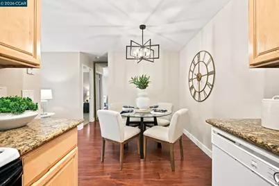 1447 Marchbanks Dr #1, Walnut Creek, CA 94598 - Photo 12