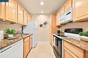 1447 Marchbanks Dr, Walnut Creek, CA 94598 - Photo 10