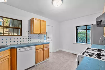 3275 Hyde, Oakland, CA 94601 - Photo 14