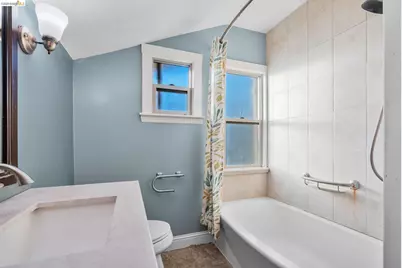 3275 Hyde, Oakland, CA 94601 - Photo 32