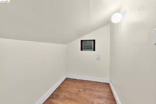 3275 Hyde, Oakland, CA 94601 - Photo 36