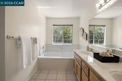 244 Hillcrest Ct, Pleasant Hill, CA 94523 - Photo 18