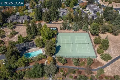 244 Hillcrest Ct, Pleasant Hill, CA 94523 - Photo 6
