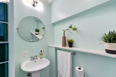 4352 Anderson Ave, Oakland, CA 94619 - Photo 36