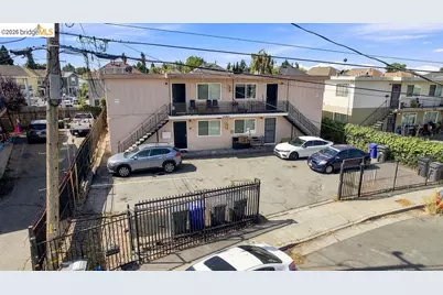 10582 Topanga Dr, Oakland, CA 94603 - Photo 8