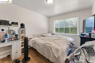10582 Topanga Dr, Oakland, CA 94603 - Photo 36