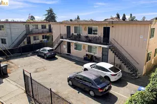 10582 Topanga Dr, Oakland, CA 94603 - Photo 6
