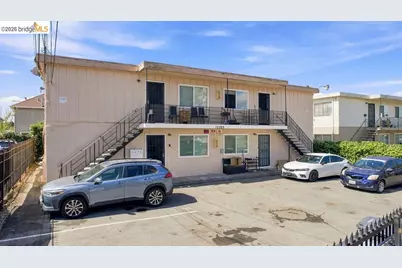 10582 Topanga Dr, Oakland, CA 94603 - Photo 1