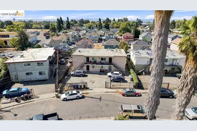 10582 Topanga Dr, Oakland, CA 94603 - Photo 10