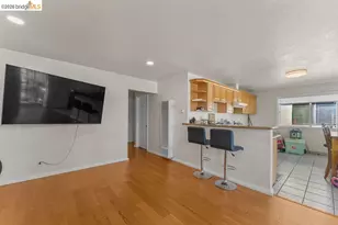 10582 Topanga Dr, Oakland, CA 94603 - Photo 48