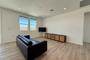 3065 Blue Opal Cir, Roseville, CA 95747 - Photo 16