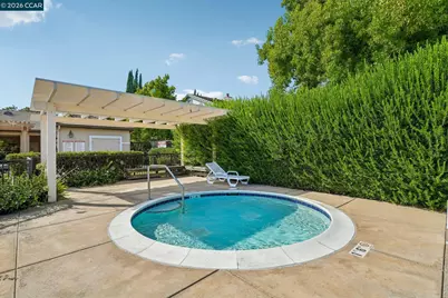 4926 Redwood Ave, Dublin, CA 94568 - Photo 80