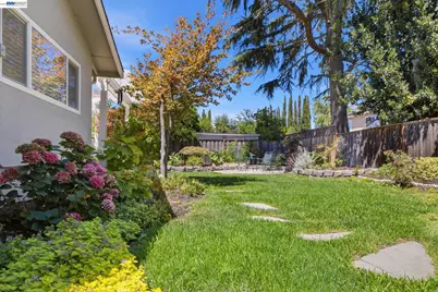 2452 Crestline, Pleasanton, CA 94566 - Photo 18