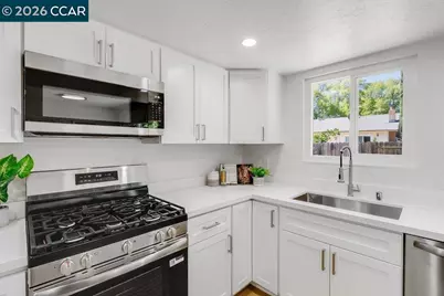 360 Spindrift Way, Vacaville, CA 95687 - Photo 18