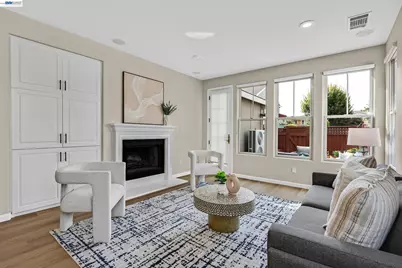 380 Tucker Ave, Alameda, CA 94501 - Photo 12