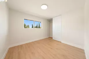 9339 Mira Del Rio Dr, Sacramento, CA 95827 - Photo 16