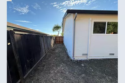 2188 Jacqueline Dr, Pittsburg, CA 94565 - Photo 16