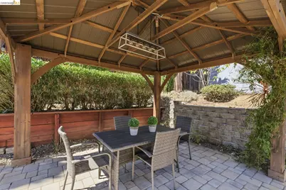 2239 Southwest Ct, Martinez, CA 94553 - Photo 44