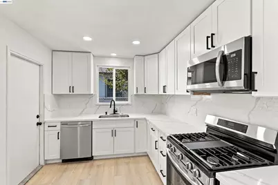 9308 F St, Oakland, CA 94603 - Photo 14