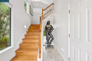 5 Schooner Hill, Oakland, CA 94618 - Photo 4