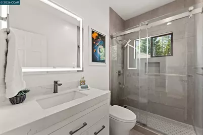 5 Schooner Hill, Oakland, CA 94618 - Photo 48