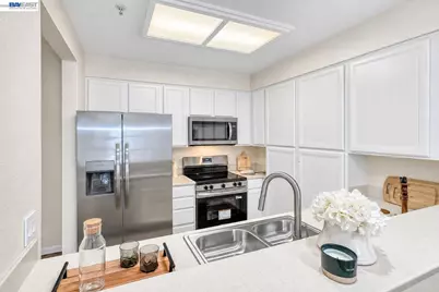 410 1st St #332, San Jose, CA 95112 - Photo 6
